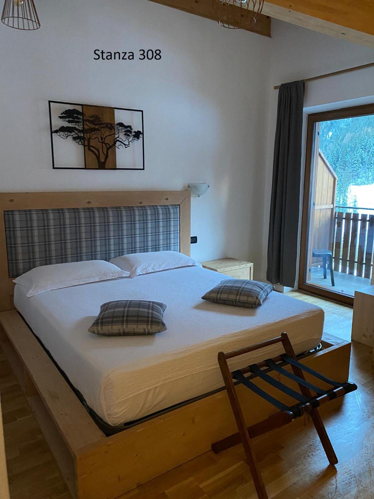Hotel Pizboè Mazzin Esterno foto