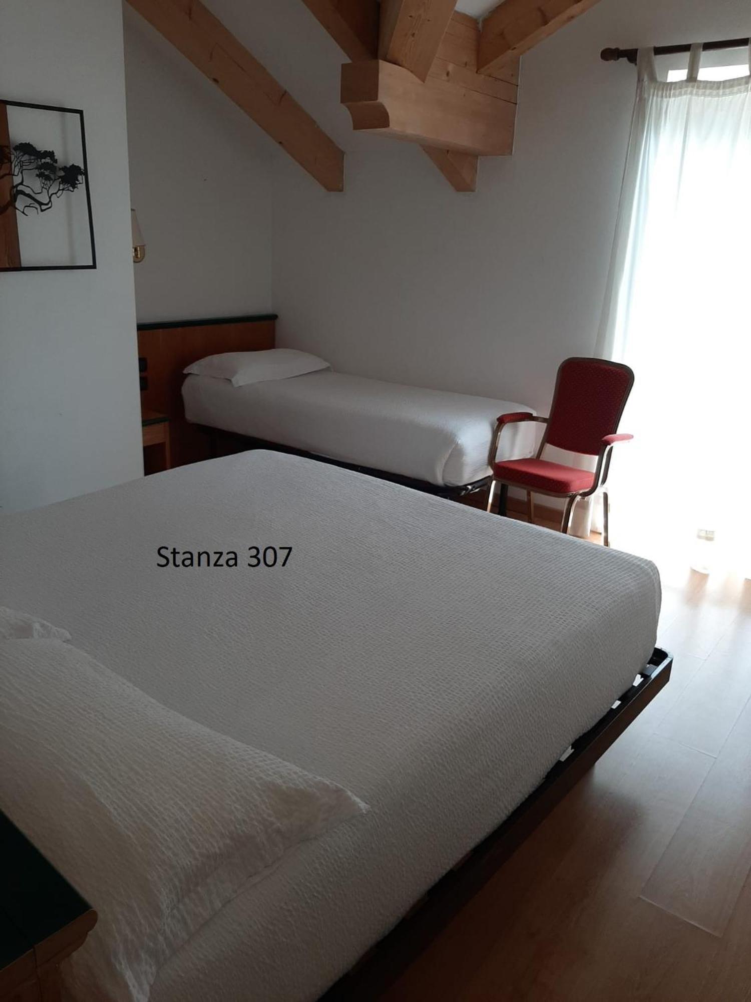 Hotel Pizboè Mazzin Esterno foto