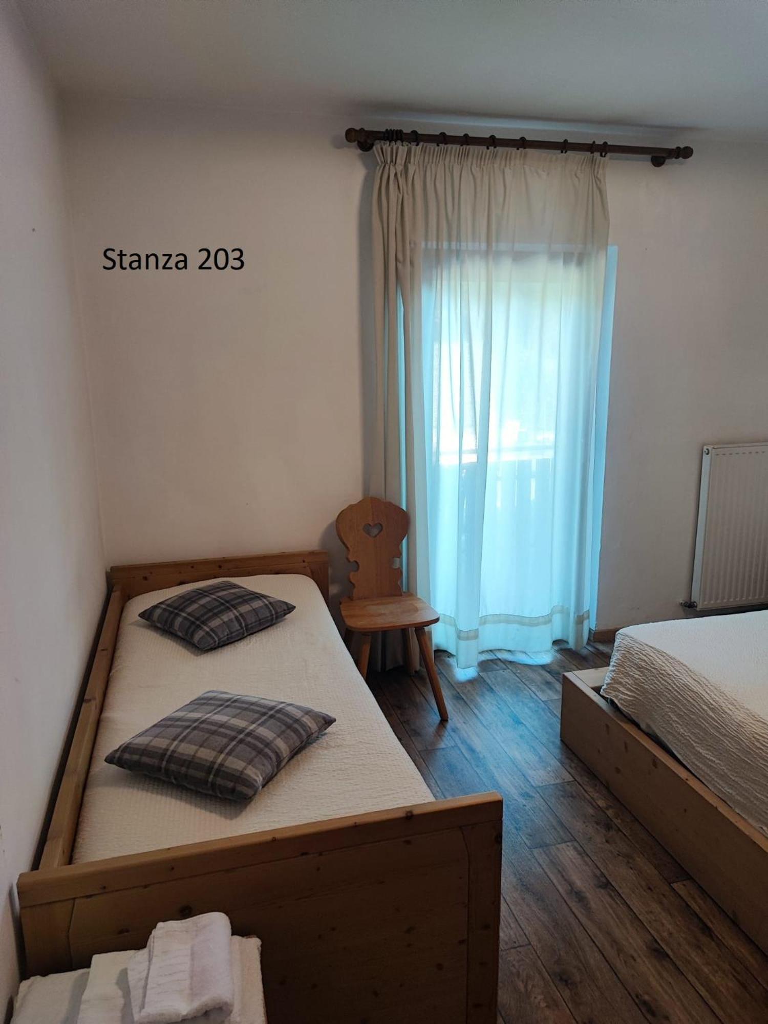 Hotel Pizboè Mazzin Esterno foto