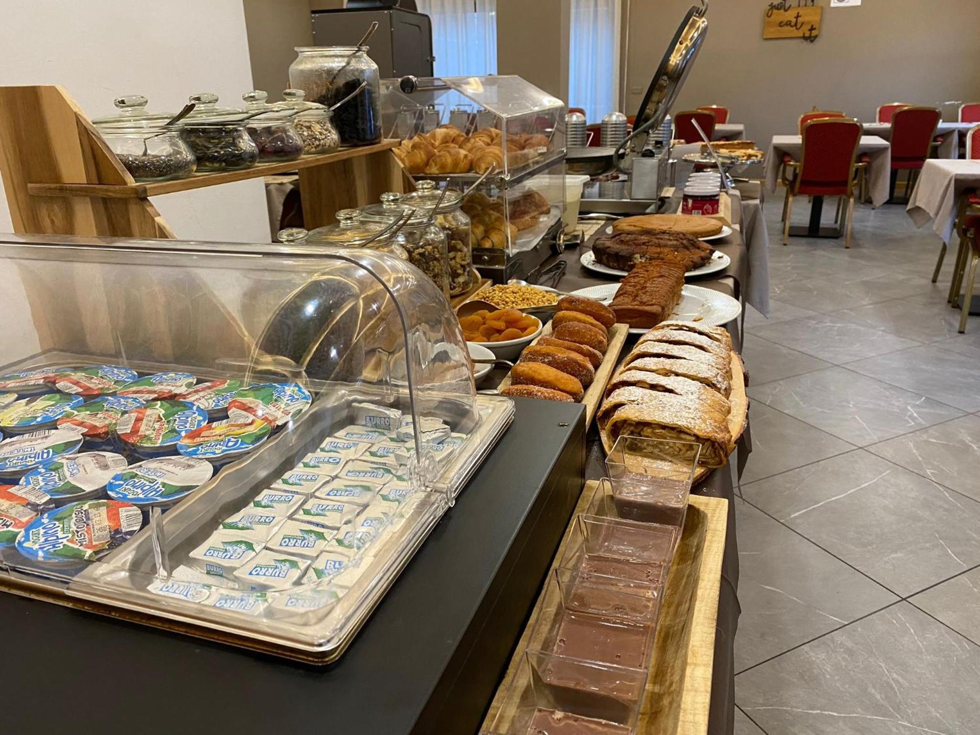 Hotel Pizboè Mazzin Esterno foto