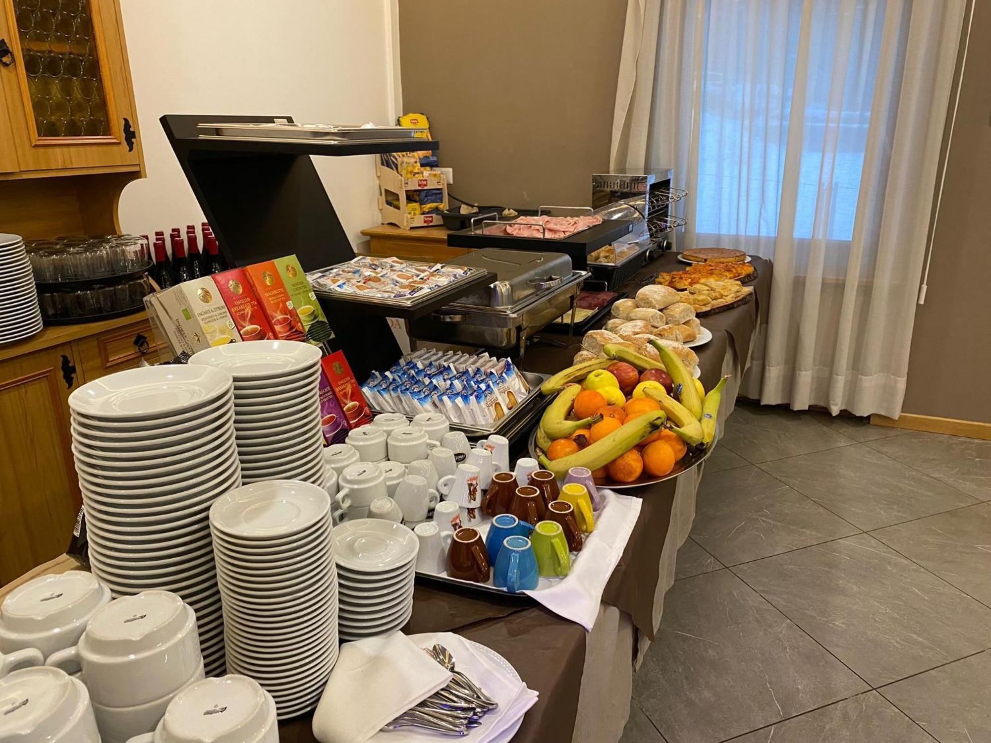 Hotel Pizboè Mazzin Esterno foto